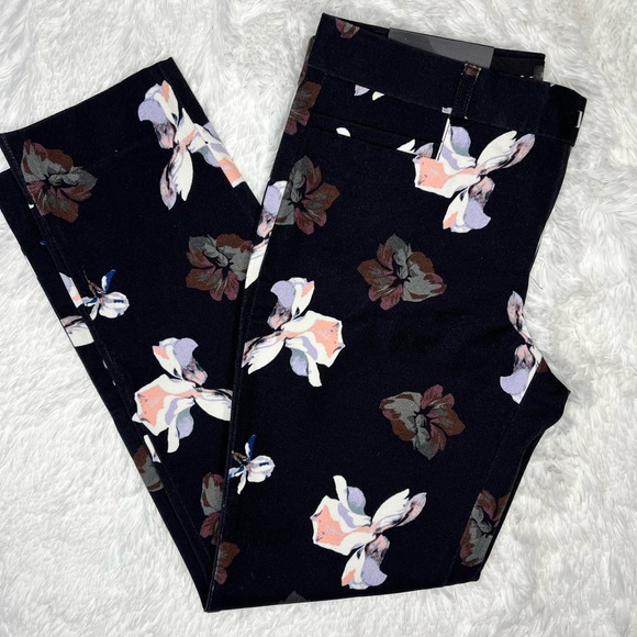 Banana Republic Pants - BANANA REPUBLIC Sloan fit PANTS